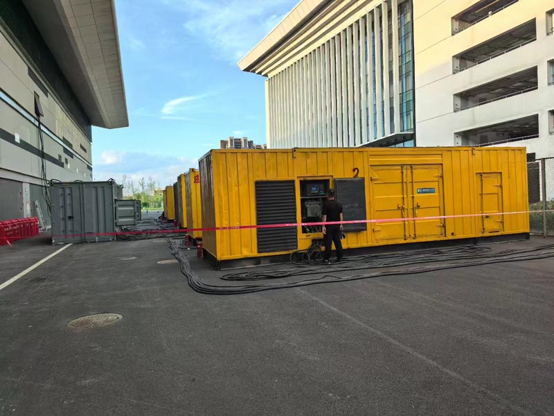 栖霞柴油发电机冬季保养注意事项？