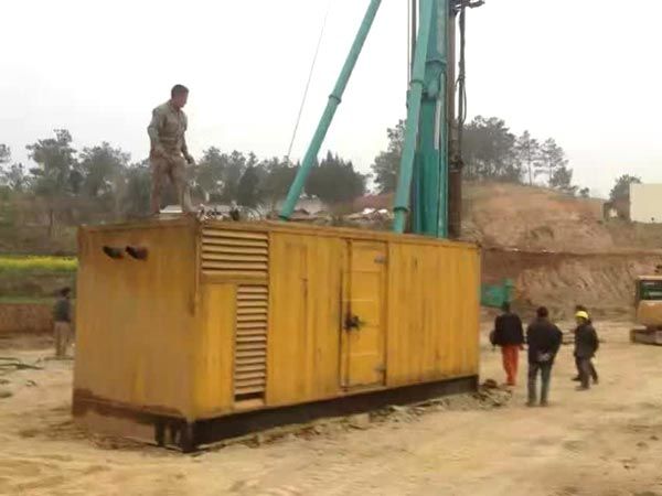 栖霞如何判断水冷式机油散热器密封件是否需要更换?